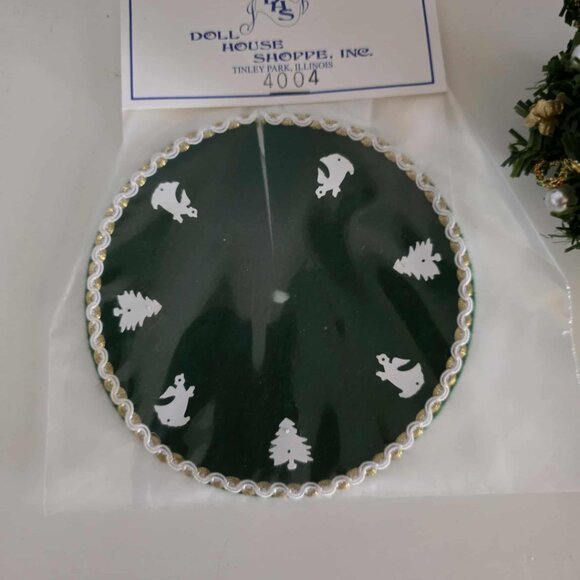 NWT Doll House Miniature Christmas Tree with Skirt - Picture 3 of 5